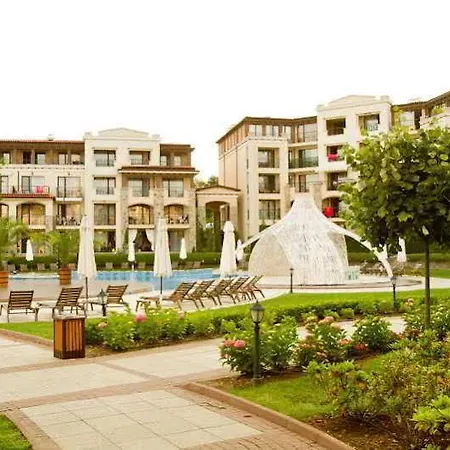 Life Resort 4*