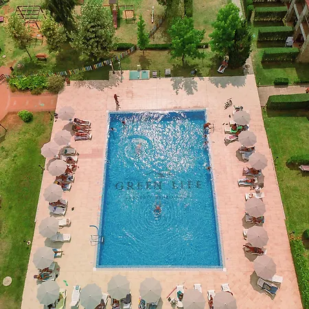Ośrodek wypoczynkowy Life 4*