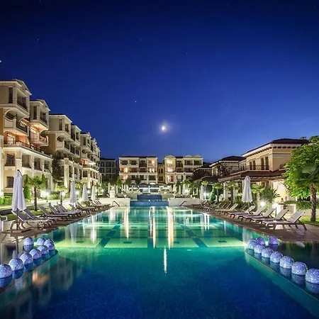Resort Life 4*
